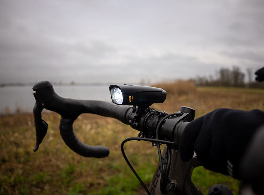 LF-10A Sate-Lite rechargeable bicycle headlight with close range zone design